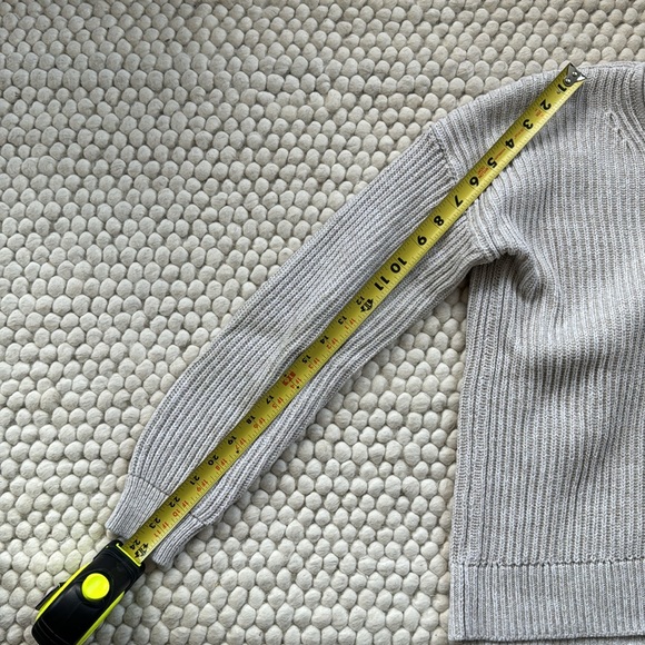 Gap Sweater - Picture 8 of 8